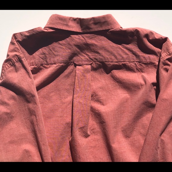 IZOD XL Button Up Long Sleeve Shirt - Picture 4 of 4